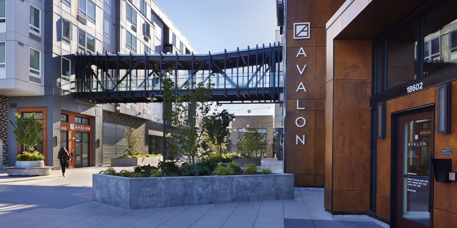 Avalon Alderwood Place GGLO